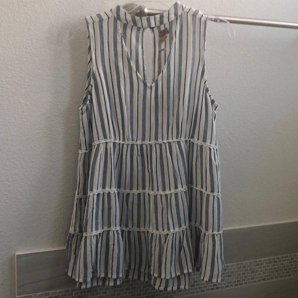 True Craft keyhole top